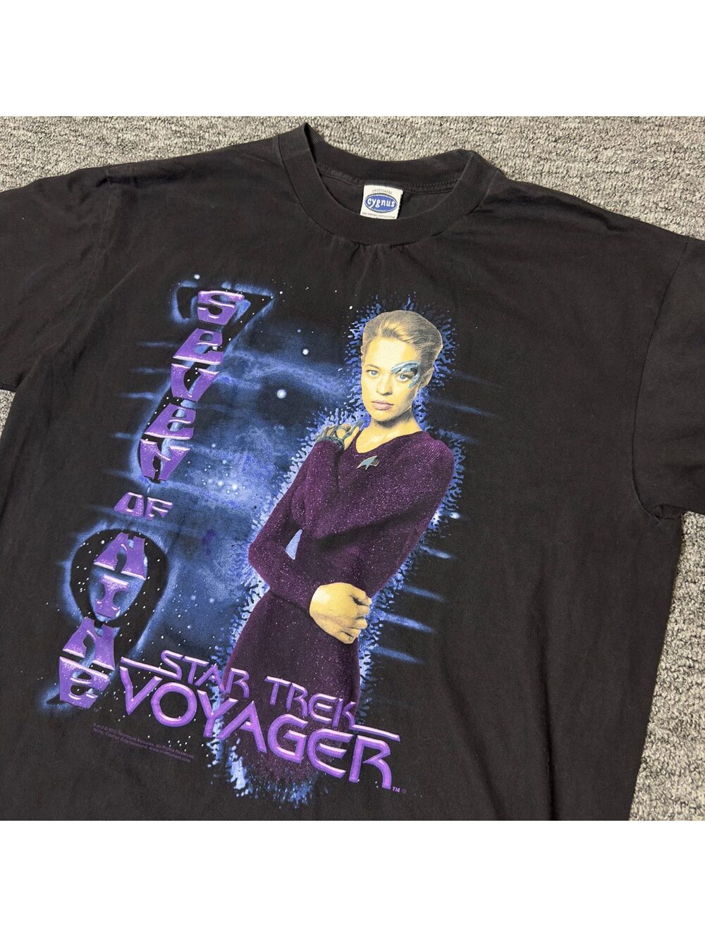 Vintage 2000 Star Trek Voyager Seven of Nine T-Shirt L